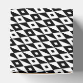 Retro Schwarz-weiße Diamantform Modernes Muster Geschenkschachtel (Oben)