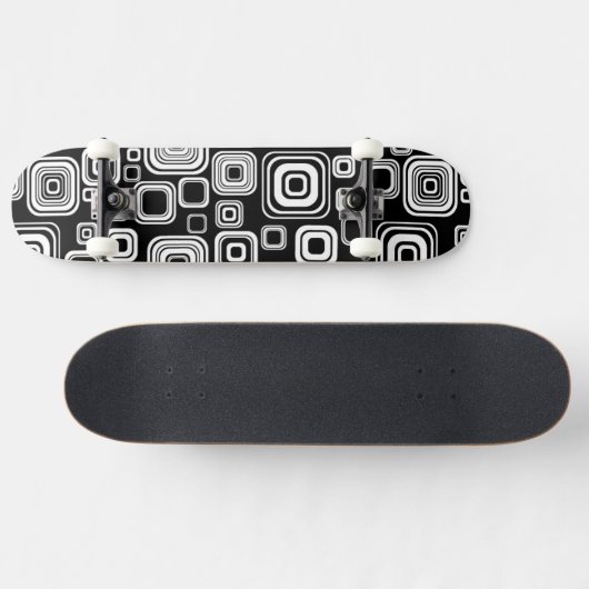 Retro Schwarzweiss-Quadrate Skateboard (Horizontal)