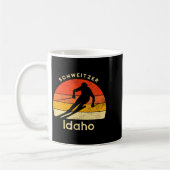 Retro-Schweizer-Bergskibekleidung vintage Kaffeetasse (Links)