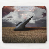 Retro Sci - fi. abgestürztes UFO Mousepad (Vorne)