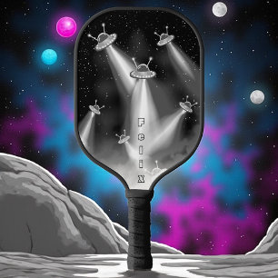 Retro Sci-Fi UFO Invasion Personalisiert Pickleball Schläger