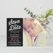 Retro-Script-Foto mit Schwarz und Rosa Save the Da Date (Stehend Vorderseite)