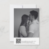 Retro-Script-Hochzeits-QR-Code Schwarz und Weiß Save The Date (Rückseite)