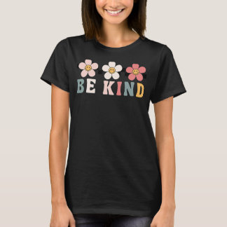 Retro Sei nett mit gehobenem Gesicht Schachbrettbi T-Shirt