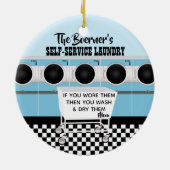 Retro-Selbstbedienungswäscherei, die sie die Arbei Keramik Ornament (Hinten)