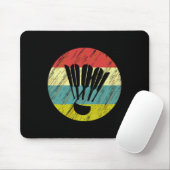 Retro Shuttle Racket Sports Badminton Player Athle Mousepad (Mit Mouse)
