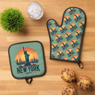 Retro-Silhouette von New York City mit der Freihei Ofenhandschuh & Topflappen-Set