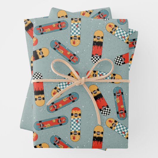 Retro Skateboard Blaues Cooles Muster Geschenkpapier Set (Beispiel)