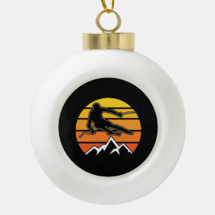Retro Skiing Keramik Kugel-Ornament