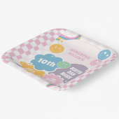 Retro Smiles Pastel Groovy Birthday Pappteller (Gewinkelt)