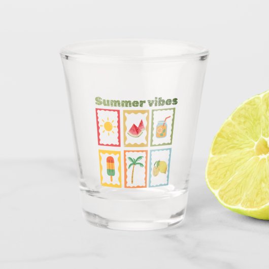 Retro-Sommer-Stimmung-Design Schnapsglas (Vorderseite)
