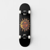 Retro Sonne und Mond Unisex Skateboard (Vorderseite)