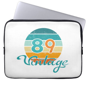 Retro-Sonnenuntergang 89 Vintage abgenutzt Laptopschutzhülle