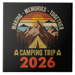 Retro-Sonnenuntergang-Familien-Camping-Trip 2026 Fliese