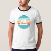 Retro Sonnenuntergang gestörter Effekt + Segelboot T-Shirt (Vorderseite)