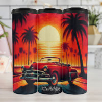 Retro-Sonnenuntergang mit klassischem Konvertibel
