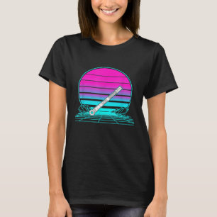 Retro-Sonnenuntergang-Schraubenschlüssel mit Drehm T-Shirt