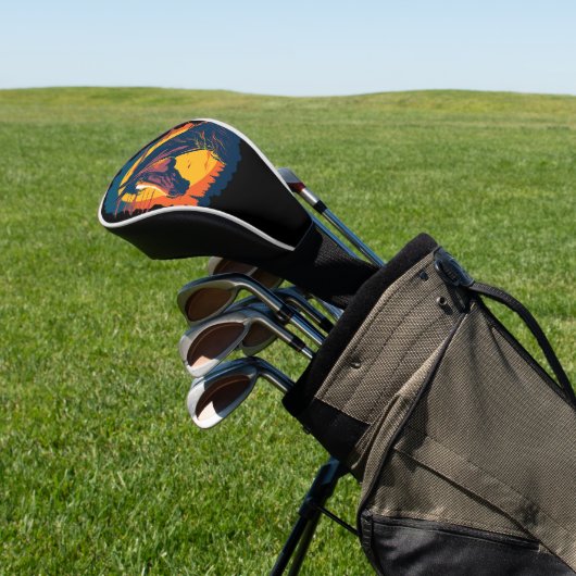 Retro-Sonnenuntergang und Pferdekopf Golf Headcover (In SItu)