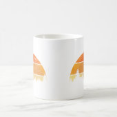 Retro-Sonnenuntergangs-Wald Kaffeetasse (Mittel)