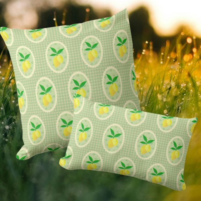 Retro-Sonnige Zitronen auf grünem Gingham Kissen (Vintage charm lemons and gingham!)