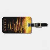 Retro Space Poster-Saturns Größter Mond, Titan. Gepäckanhänger (Vorderseite horizontal)