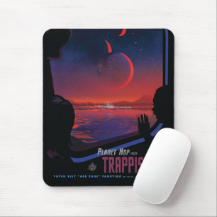 Retro Space Poster - Zuschauer beobachten Trappist Mousepad