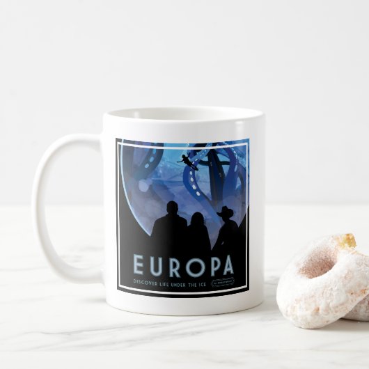 Retro Space Travel Poster - Jupiter's Moon Europa. Kaffeetasse (Mit Donut)