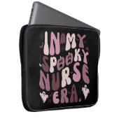Retro Spooky Nurse Quote Halloween Laptopschutzhülle (Vorne Rechts)