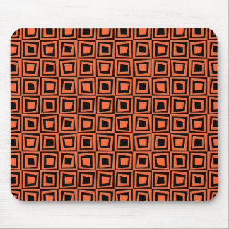 Retro Squares - Herbstorange auf schwarz Mousepad