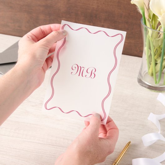 Retro Squiggly Pink Borders Mit Monogramm Wedding Pergament Einladungen (Handgehalten)
