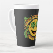 Retro St. Patrick's Day Smiley Gesicht Glücklicher Milchtasse (Linke Ecke)