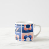 Retro stilisierte Blume: Mosaikmuster. Espressotasse (Rechts)