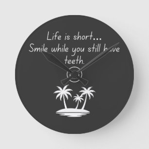 Retro-Strand-Feeling Smiley-Gesicht-T-Shirt - Lust Runde Wanduhr
