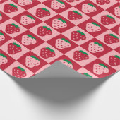 Retro Strawberry Checkerboard Muster Geschenkpapier (Ecke)