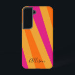 Retro-Streifen kühl rosa Orange Samsung Galaxy Hülle<br><div class="desc">Vintag orangefarbener Senf Retrofett maßgeschneidert Samsung Galaxy S22 Case. Personalisieren Sie diese stilvolle moderne Schrift Typografie.</div>