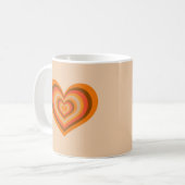 Retro Striped Heart Mug - Orange on Beige Kaffeetasse (Vorderseite Links)