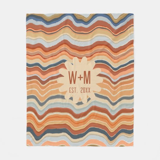 Retro Stripes Initials Boho Groovy 70er terracotta Fleecedecke (Vorderseite)