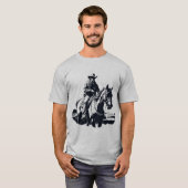 Retro Style Cowboy Man on Horseback Riding T-Shirt (Vorne ganz)