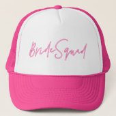Retro Style Neon Pink Bride Squad Script Truckerkappe (Vorderseite)