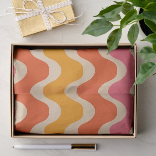 Retro Style Waves Muster in Rosa, Orange und Rot Seidenpapier (Geschenk)