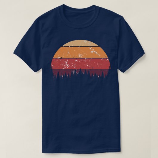 Retro Sun Minimalistisch mit Pine Tree Silhouette T-Shirt (Design vorne)