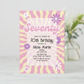 Retro Sun Wave Daisy Pink 70. Geburtstag Einladung (Stehend Vorderseite)