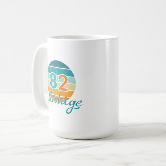 Retro Sunset 82 Vintage Distressed Kaffeetasse (Vorderseite Links)