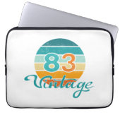 Retro Sunset 83 Vintage Distressed Laptopschutzhülle (Vorderseite)
