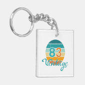 Retro Sunset 83 Vintage Distressed Schlüsselanhänger (Vorderseite links)