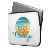 Retro Sunset 88 Vintage Distressed Laptopschutzhülle (Vorderseite Links)