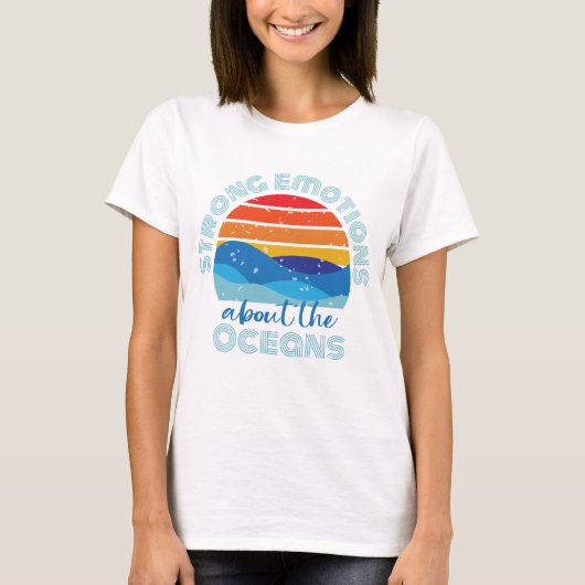 Retro Sunset and Waves Ocean Sprichwort T-Shirt (Vorderseite)
