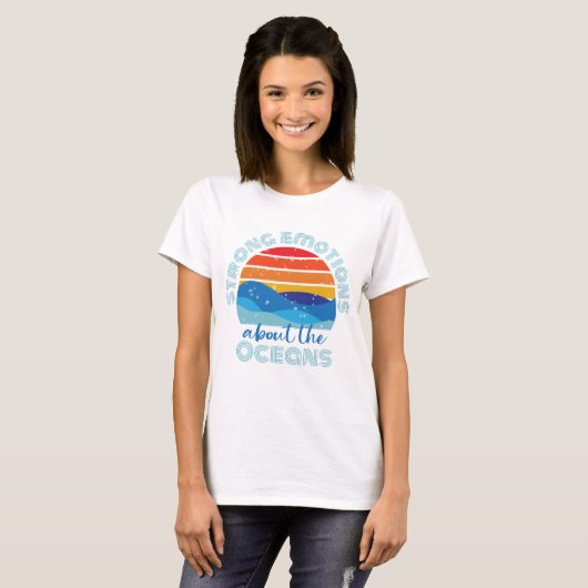 Retro Sunset and Waves Ocean Sprichwort T-Shirt (Vorne ganz)