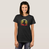 Retro Sunset Brittany Spaniel Dog Design T-Shirt (Vorne ganz)
