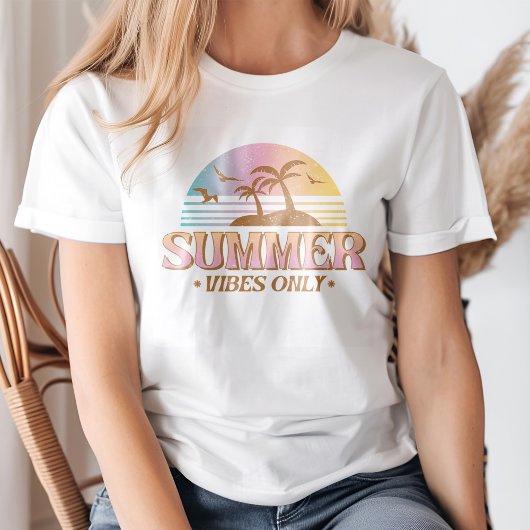Retro Sunset Gradient "Summer Vibes only" T-Shirt